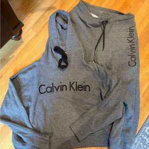 Calvin Klein Gray Women’s Sweat Outfit XL